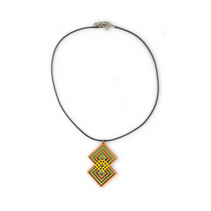 Ručne maľované drevené náušnice Interlocking Diamonds