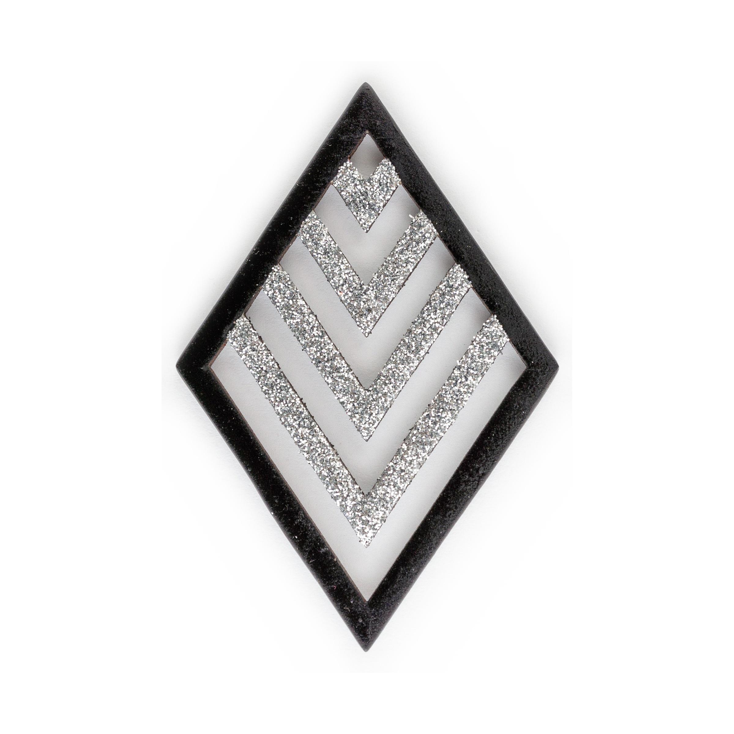 Layered Diamond Cutout - Strieborná