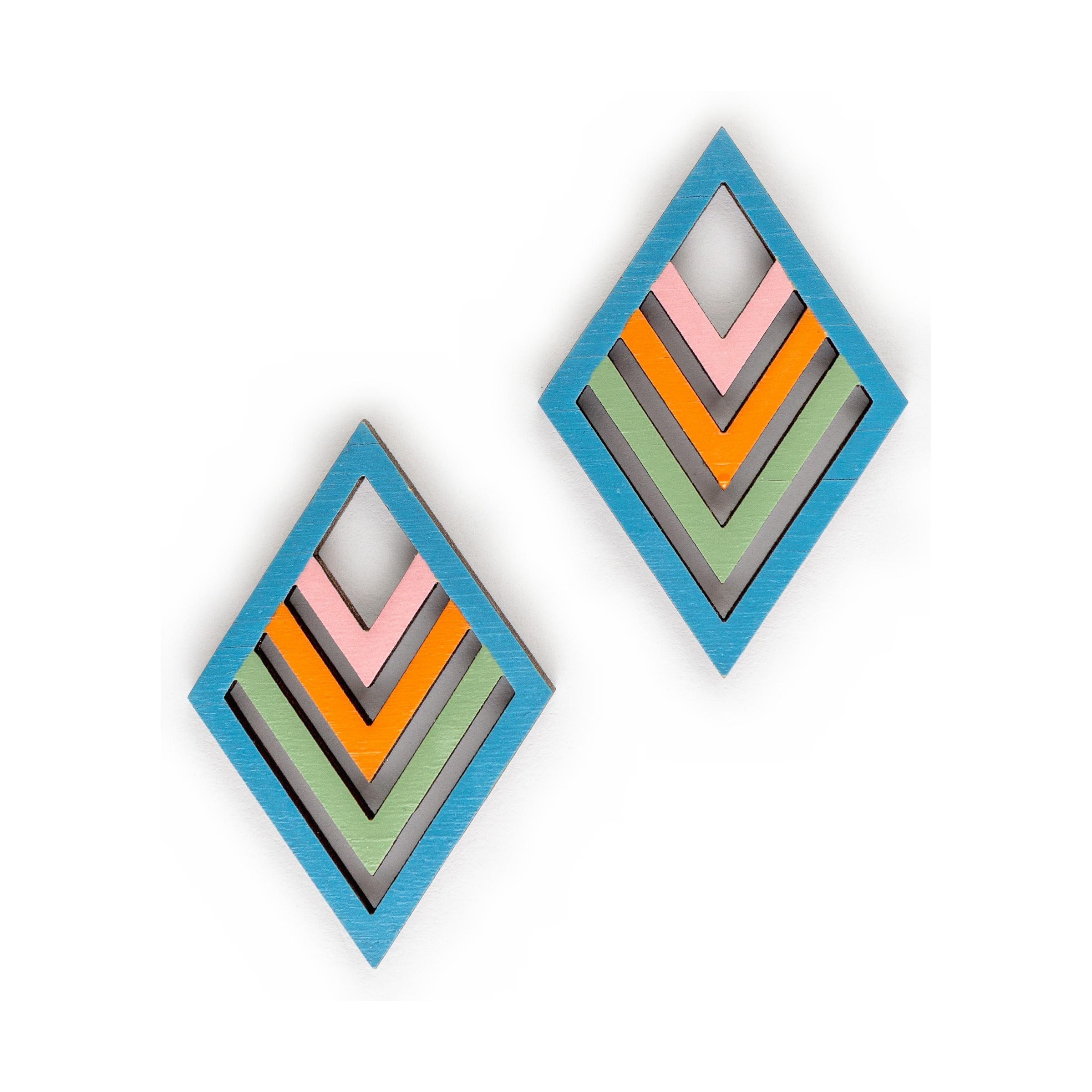 Layered Diamond Cutout - Pestrofarebná